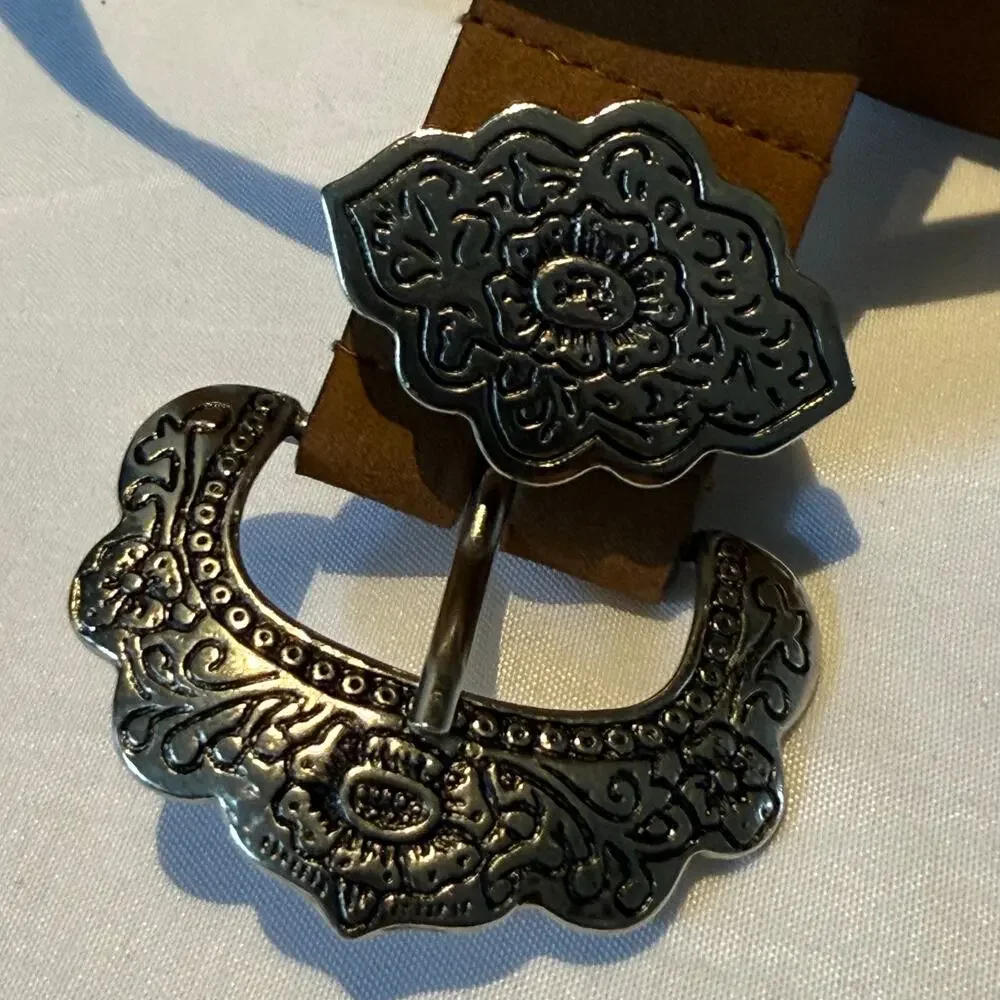 Women’s Belt Embossed Metal Western Silver Tone Tip XL